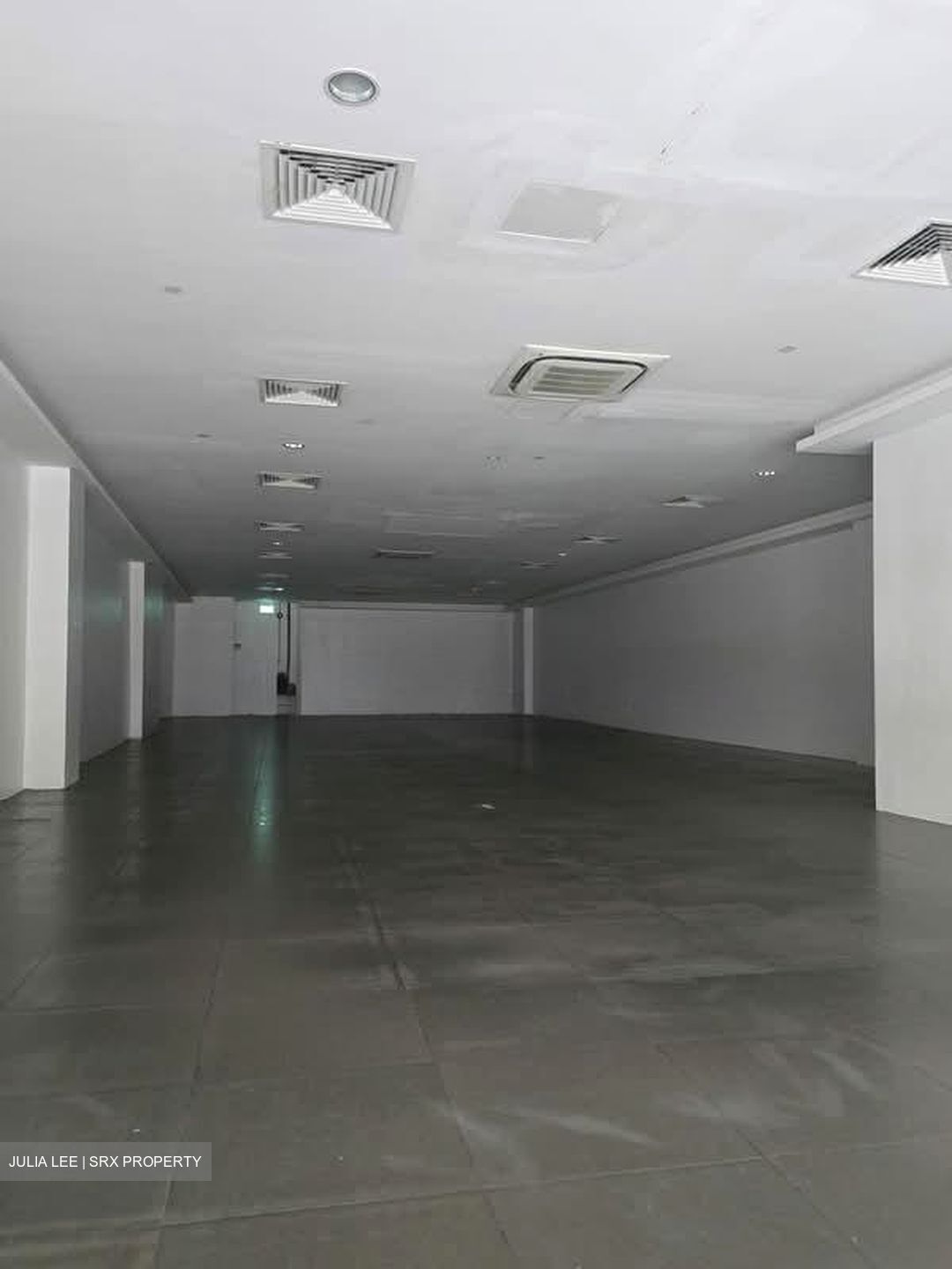 Burlington Square (D7), Retail #553462021
